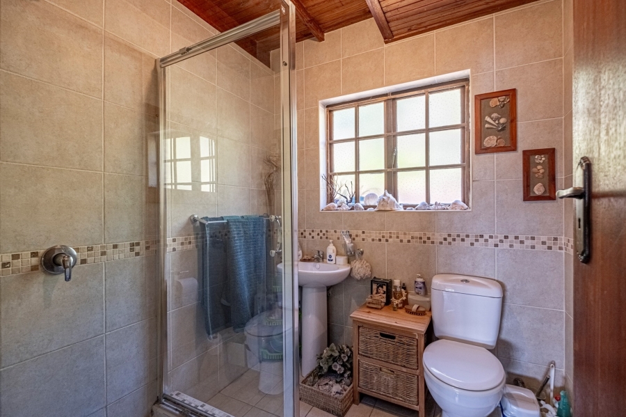 To Let 4 Bedroom Property for Rent in Amsterdamhoek Eastern Cape